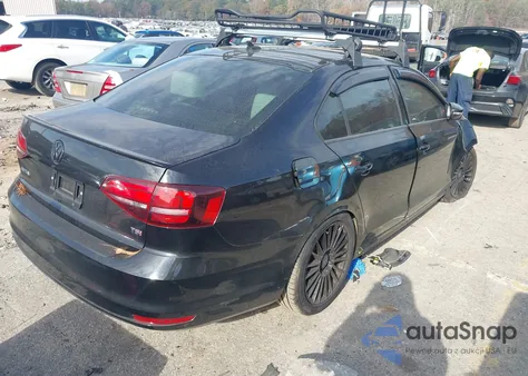 2016 Volkswagen Jetta 1.8T Sport z USA, uszkodzony, nr VIN 3VWD17AJ6GM300886